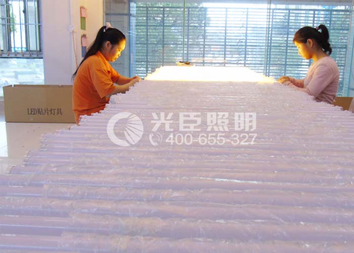 LED護(hù)欄管 LED護(hù)欄管